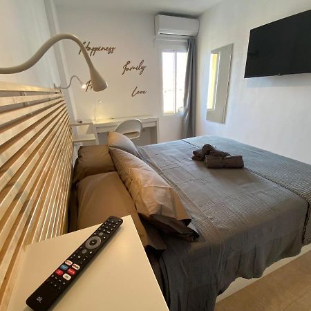 בנאלמדנה Apt Con Espectacular Vista, Piscinas, Recep 24 Hs מראה חיצוני תמונה