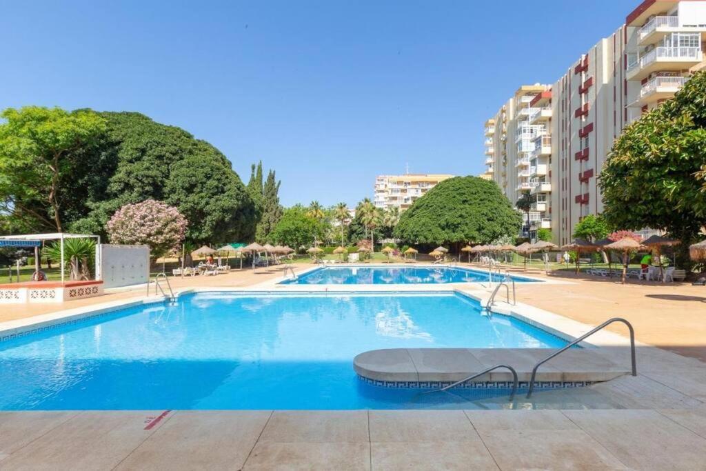בנאלמדנה Apt Con Espectacular Vista, Piscinas, Recep 24 Hs מראה חיצוני תמונה